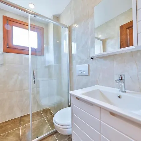 Villa Almond 2